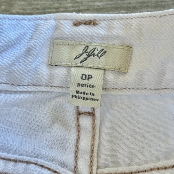 J. Jill White Mid-rise Bootcut Jeans with Tan Contrast Stitching (size 0) - Picture 11 of 15